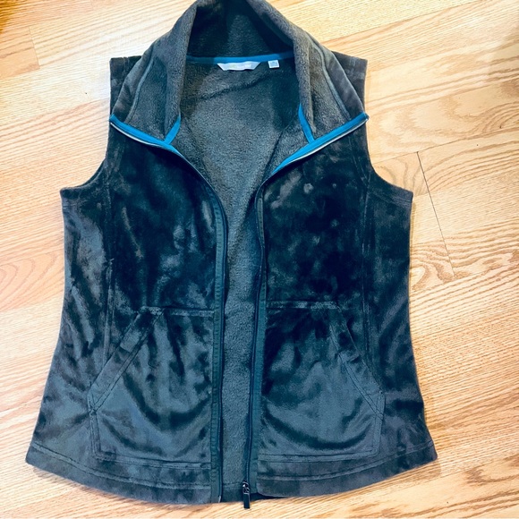 Horny Toad Jackets & Blazers - Horny Toad Gray With Blue Trim Fleece Zip Up Vest Size Small